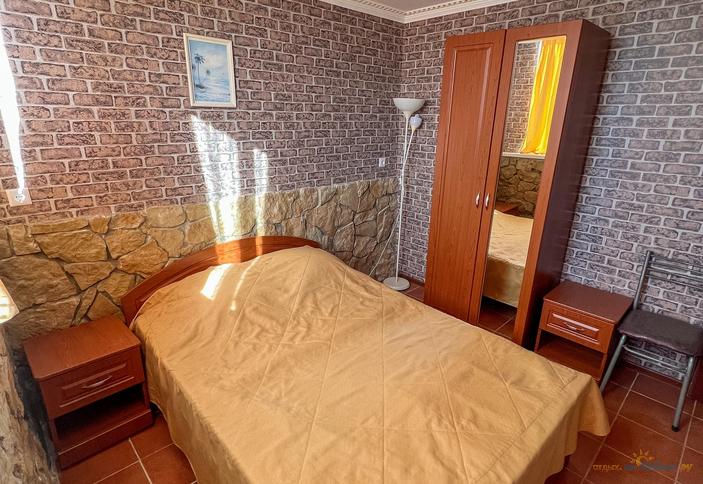 Двухкомнатный (верхние этажи, с балконом)