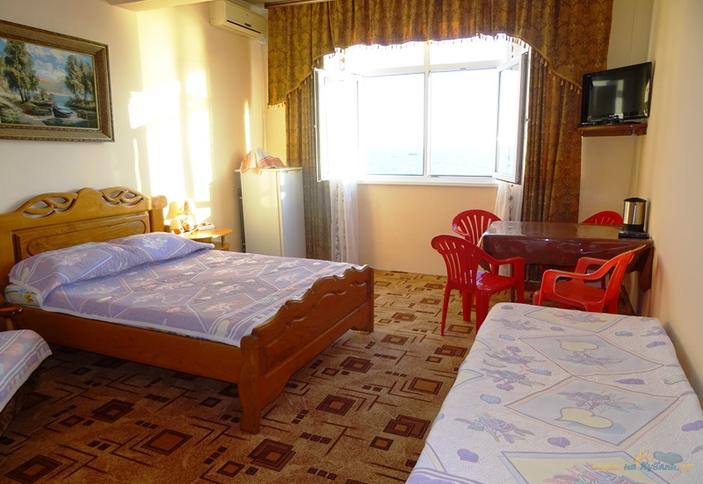 Трехместный с видом на море