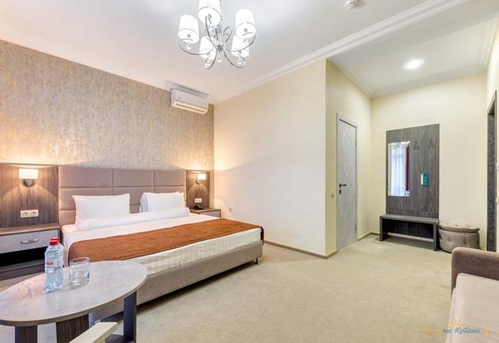 Двухместный улучшенный с балконом