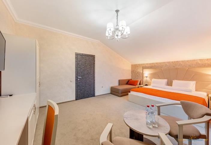 Четырехместный двухкомнатный семейный делюкс