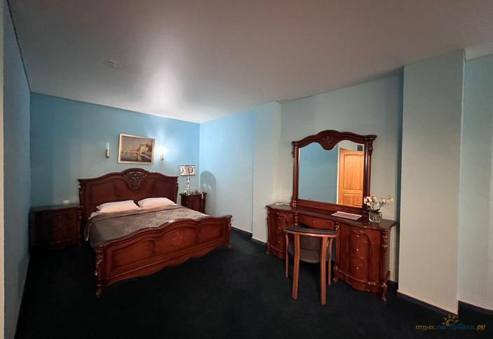 Люкс-студия