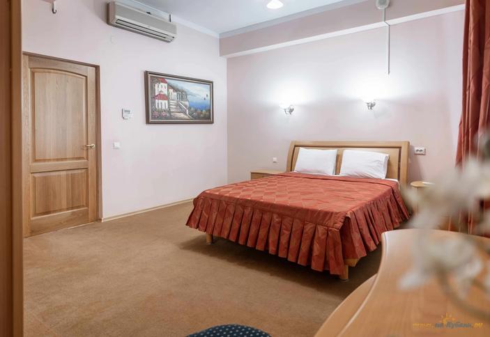 Люкс двухкомнатный. Отель Мирит, Сочи