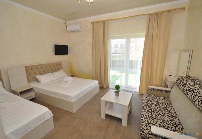 Четырехместный люкс