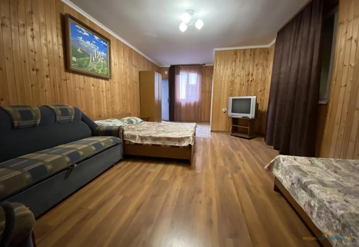 Пятиместный с кухней. Гостевой дом 