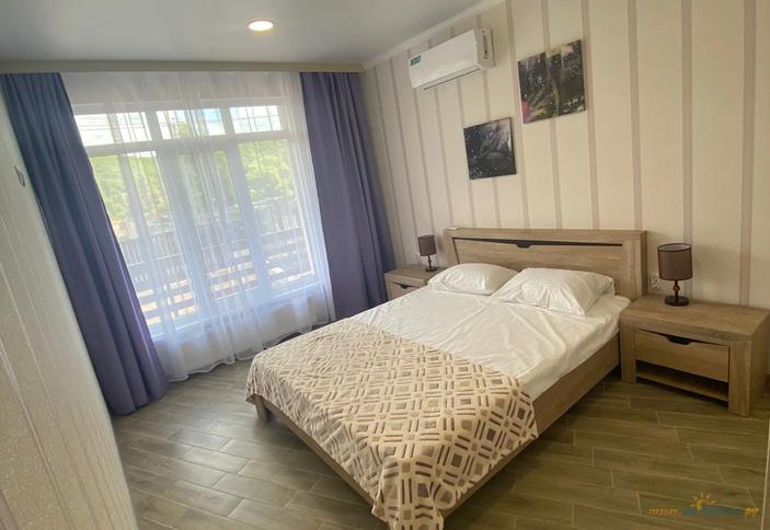 Апартаменты люкс четырехместный