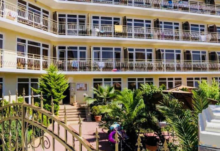 Ibra Hotel (Отель Ибра). Сочи, Лазаревское