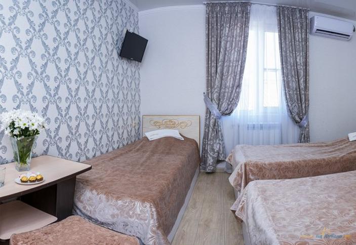 Стандарт трехместный. Гостевой дом Дольче Адлер