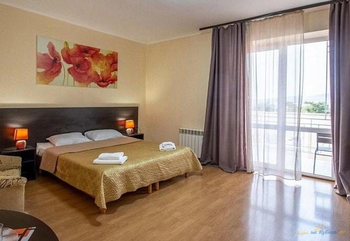 Улучшенный двухместный с балконом. Отель 