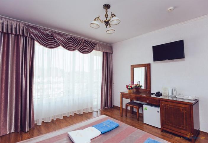 Семейный четырехместный