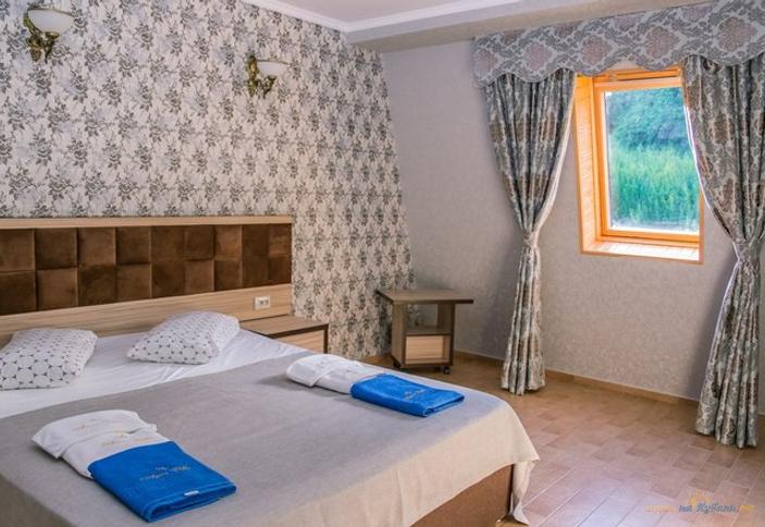 Улучшенный трехместный. Отель Aqua Villa, Туапсинский р-н, с. Лермонтово, урочище Широкая Щель