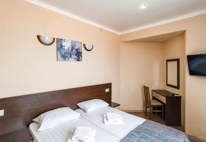 Стандарт двухместный. Санаторий Маяк, Анапа