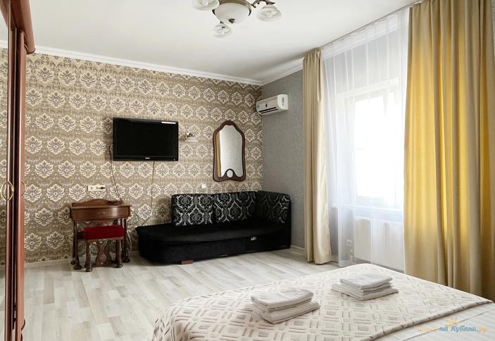 Семейный с балконом и видом на море