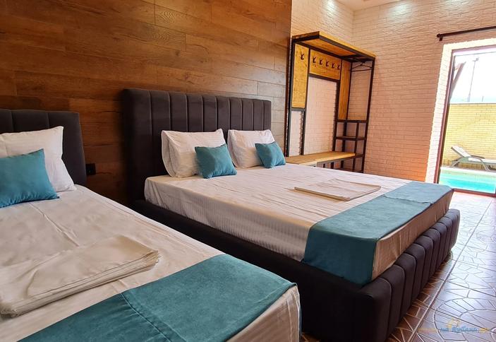 Трехместный лофт