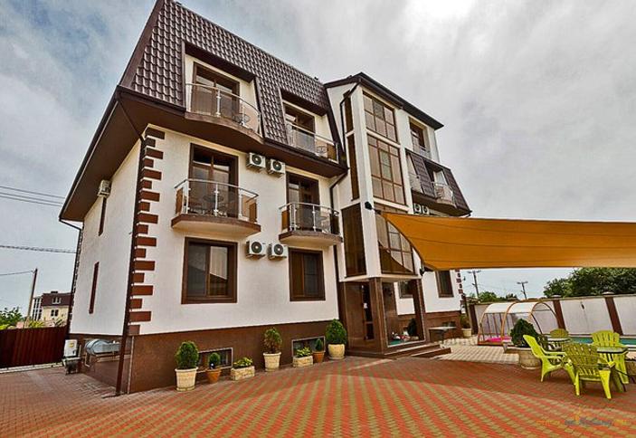 Гостевой дом Парус Голубая бухта. Геленджик