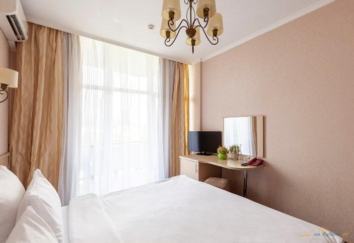 Комфорт. СКК Знание, г. Адлер