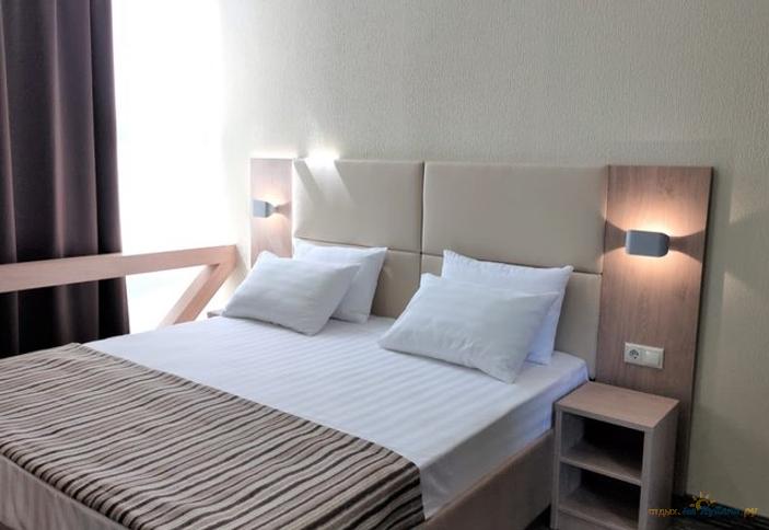 Люкс двухкомнатный трехместный