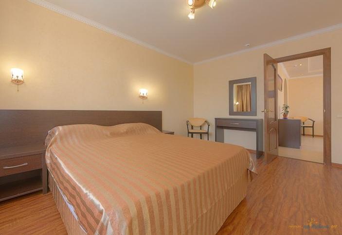 Комфорт трехкомнатный трехместный