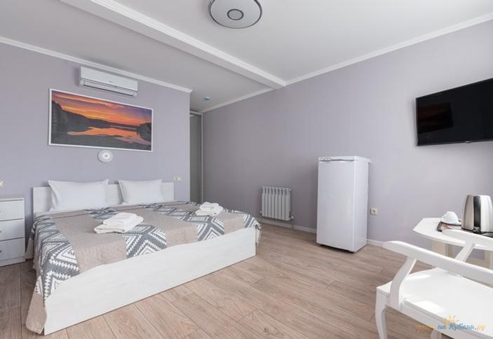 Делюкс 2-местный с общим балконом