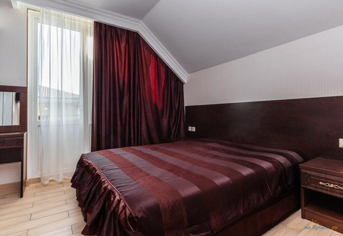 Семейный двухкомнатный. Отель Пальма. Сочи, Адлер