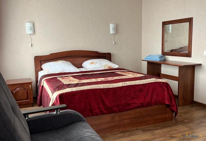 Пятиместный люкс с балконами и видом на море