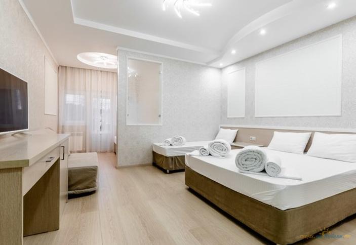 Полулюкс студия