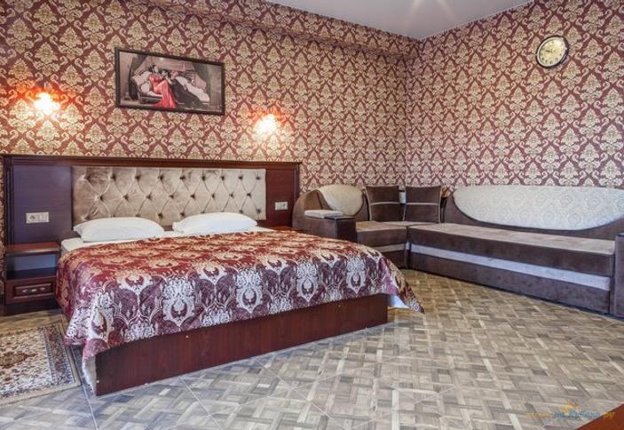 Люкс трехместный