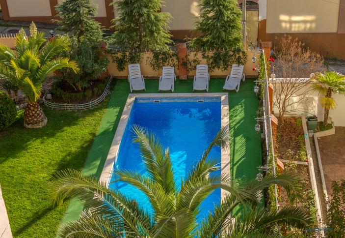 Виноградный