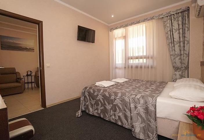 Люкс четырехместный