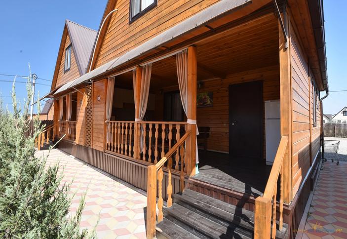 Дом с видом на бассейн и детскую площадку (3 спальни)