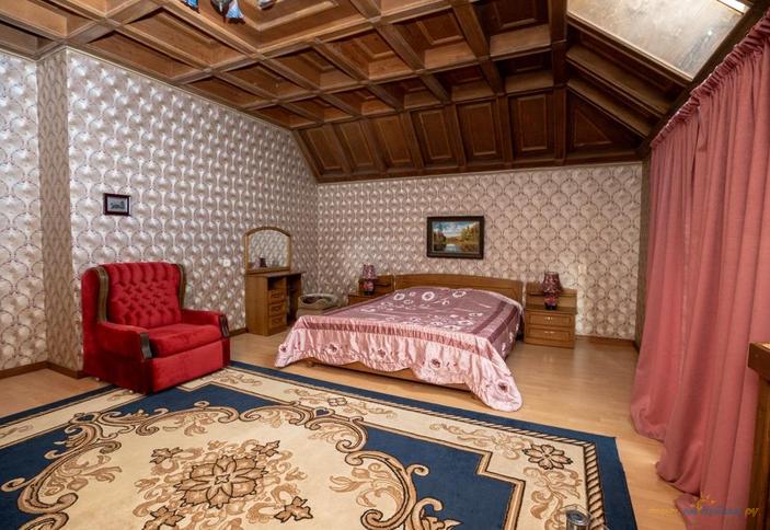 Двухместный мансардный без балкона (10, 11)