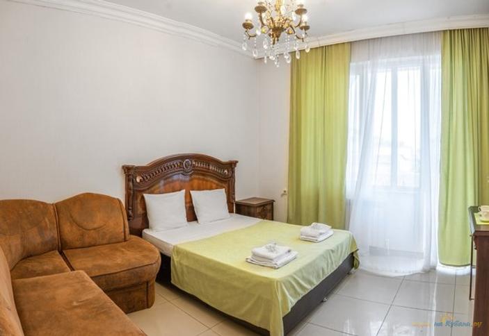 Комфорт трехместный с балконом