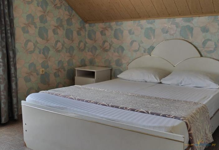 Двухместный комфорт мансарда