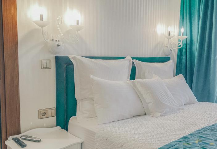 Люкс с балконом и видом на море