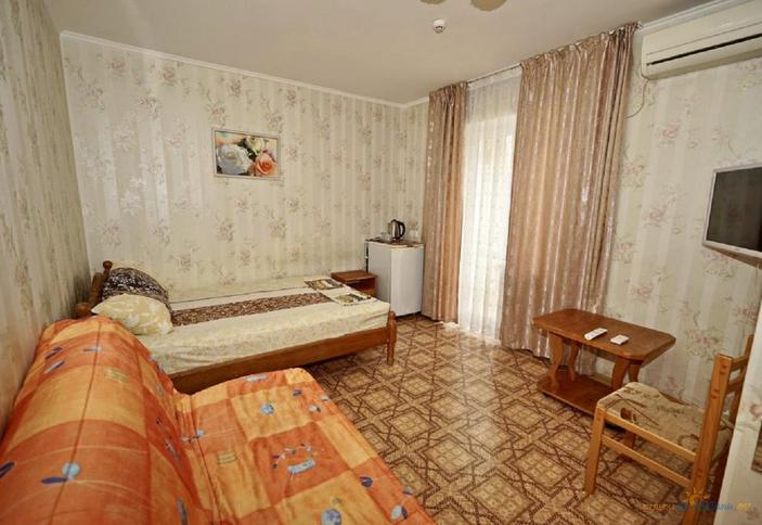 Стандарт трехместный с балконом