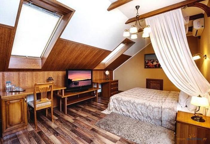 Люкс двухкомнатный с джакузи. Гостинично-ресторанный комплекс Грац