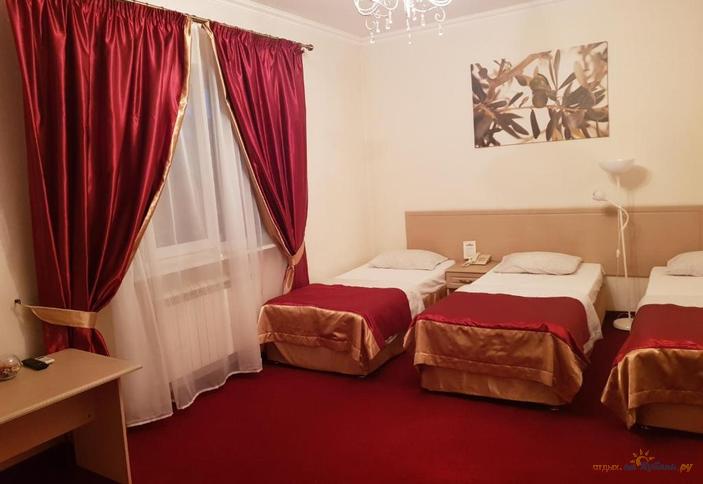 Стандарт с тремя односпальными кроватями