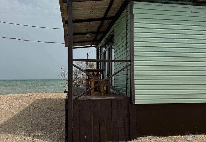 Трехместный домик с видом на море (отдельностоящий)