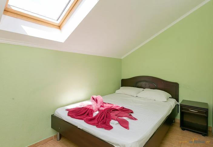 Стандарт двухместный (мансарда)