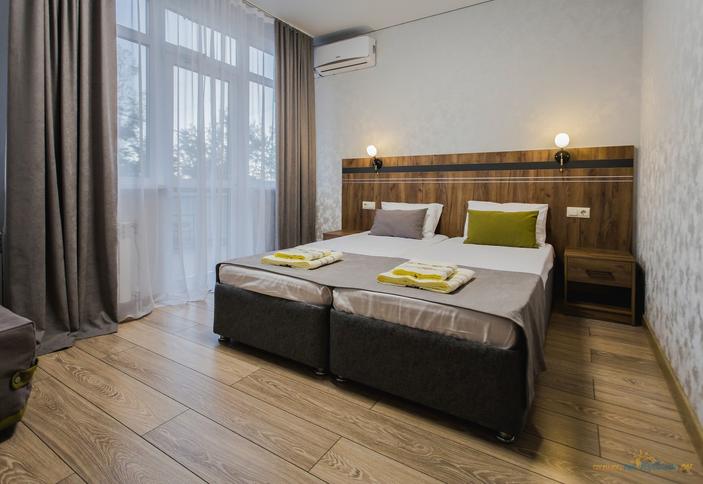 Трехместный люкс