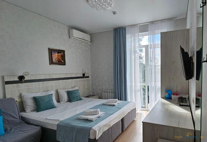 Трехместный с видом на море