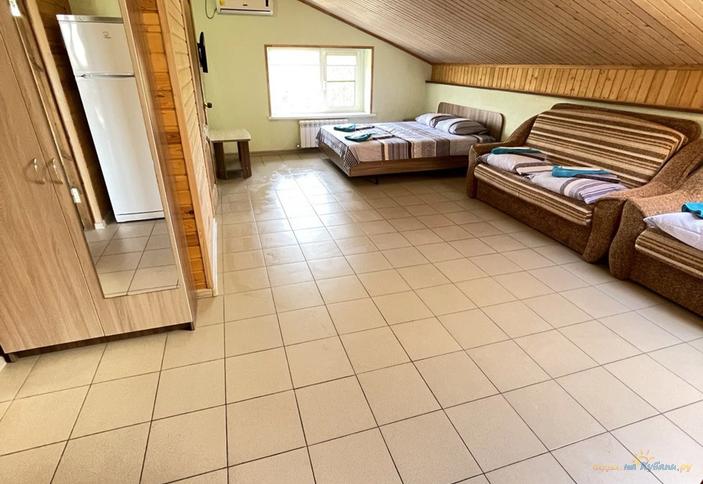 Семейный Комфорт пятиместный (Дом)