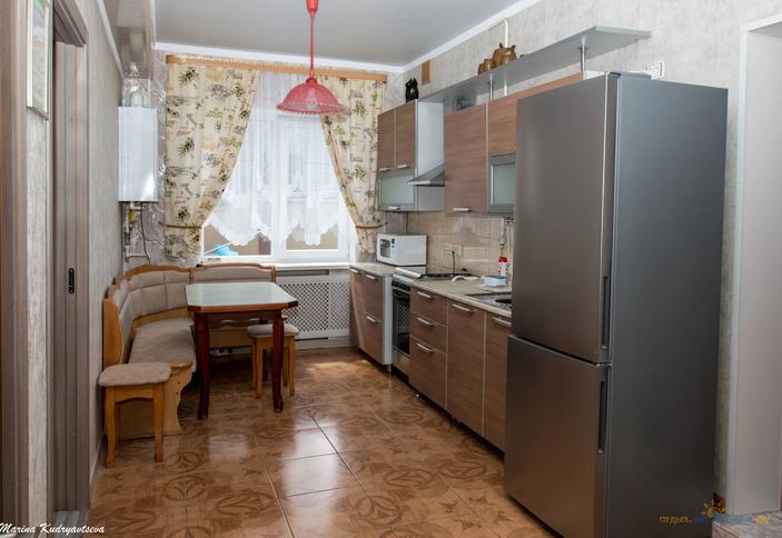 Двухкомнатный с кухней