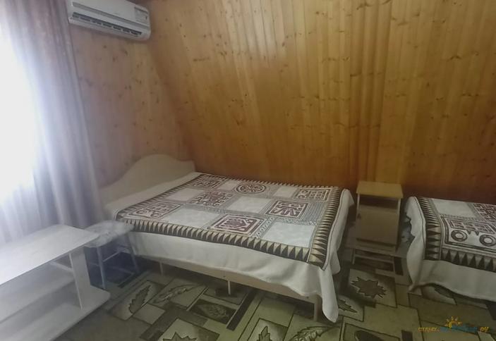 Стандарт улучшенный четырехместный с балконом