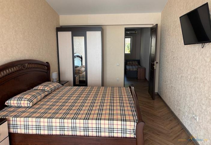 Двухкомнатный семейный с видом на море