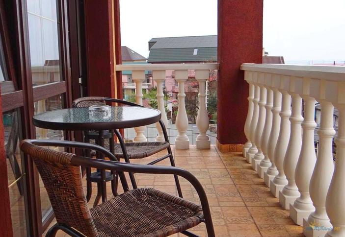 Стандарт с балконом