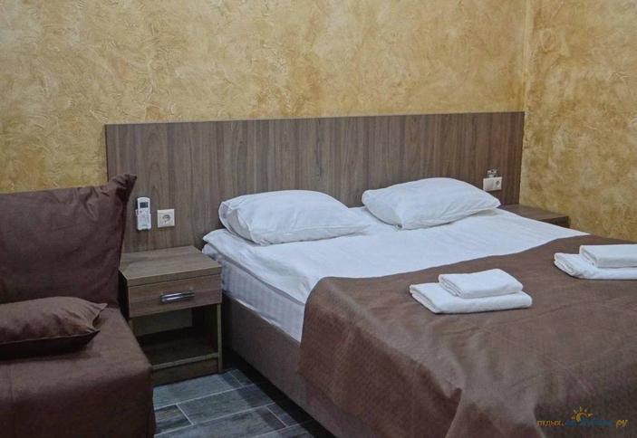 Семейный с балконом