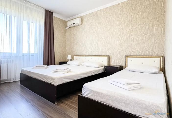 Стандарт трехместный с балконом