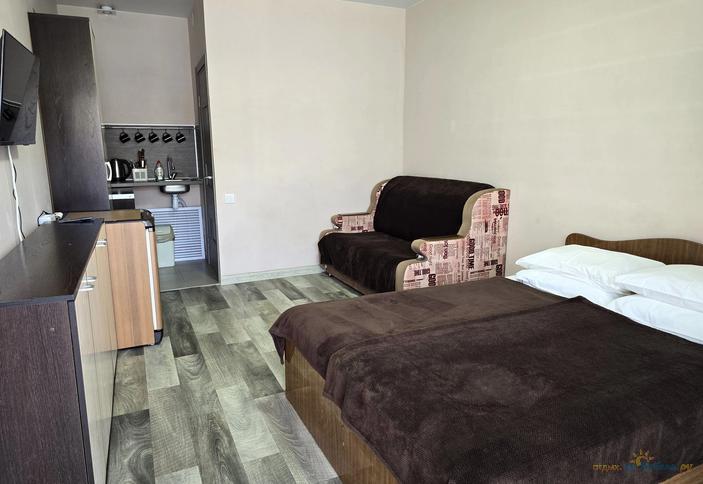 Студия с кухней (5 мест)