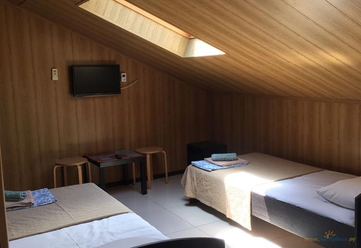 Четырехместный мансардный