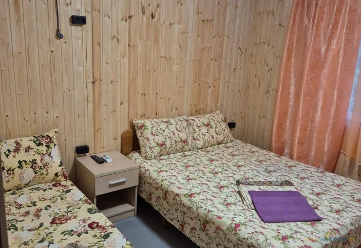 Семейный двухкомнатный, отдельно стоящий